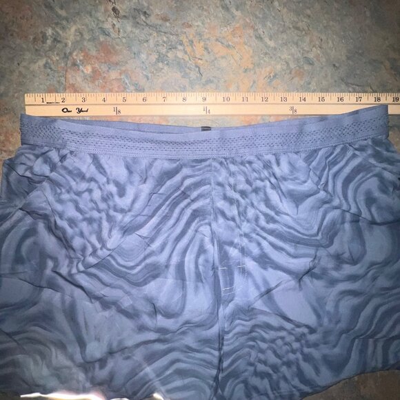 VRST Men's  Athletic Shorts, XL‎ Gray Patterned - Picture 3 of 9